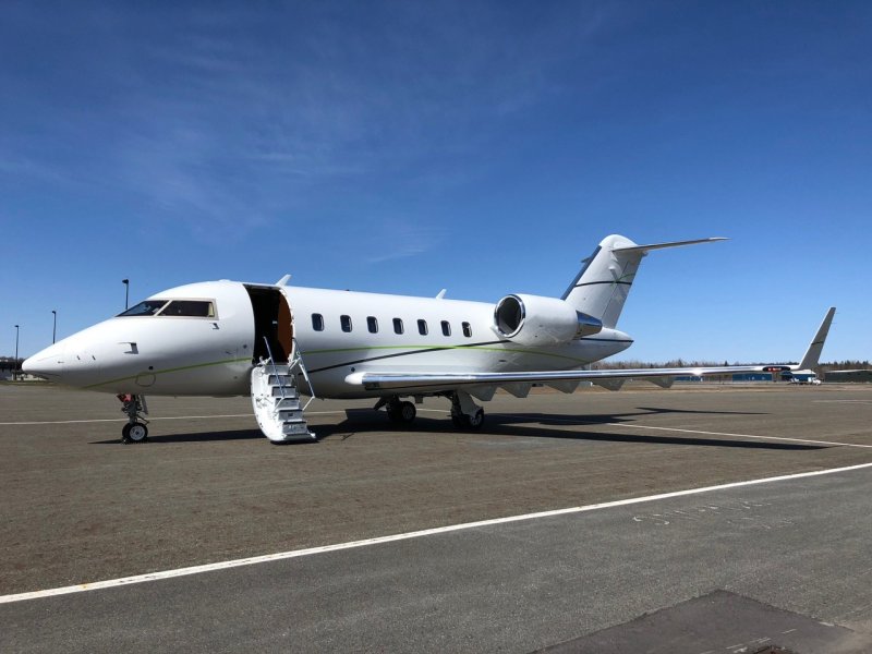 Бизнес Джет Challenger 650