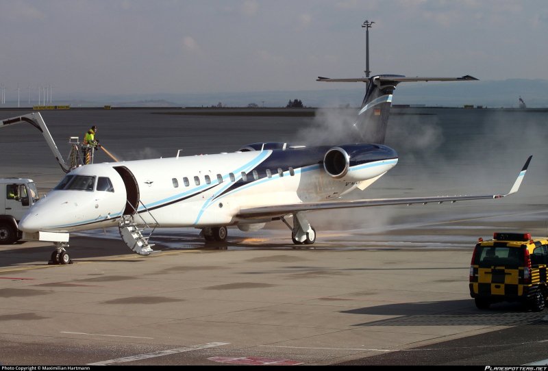 Embraer-135bj Legacy 650