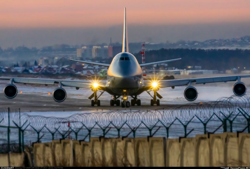 Боинг 747 в Иркутске