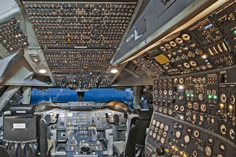 Боинг 747 200 кабина