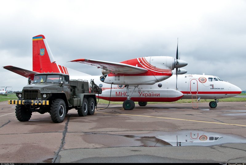 Пожарный самолет АН-32п Россия