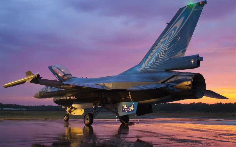 F-16 Fighting Falcon