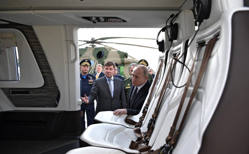 Путин на ту 160