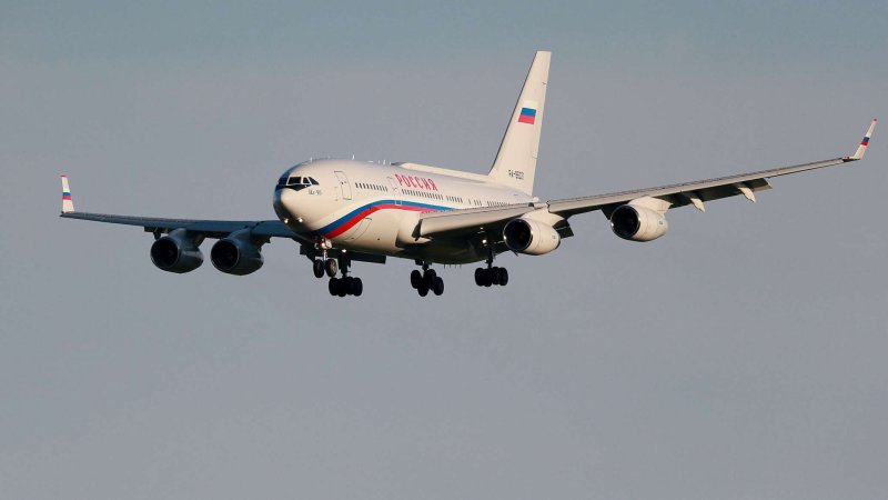 Самолет президента РФ ил-96-300