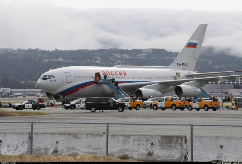 Ил 96-300 борт 1