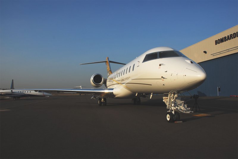 Bombardier Challenger Global Express 5000