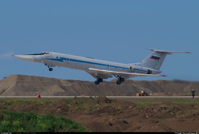 Военный ту 134 Ейск