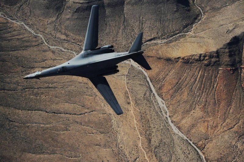 Rockwell b-1 Lancer
