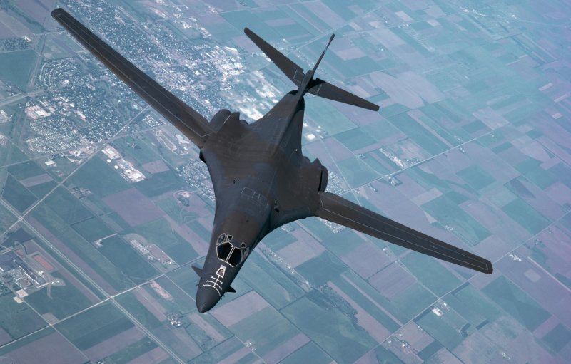 Rockwell b-1b Lancer 1/72