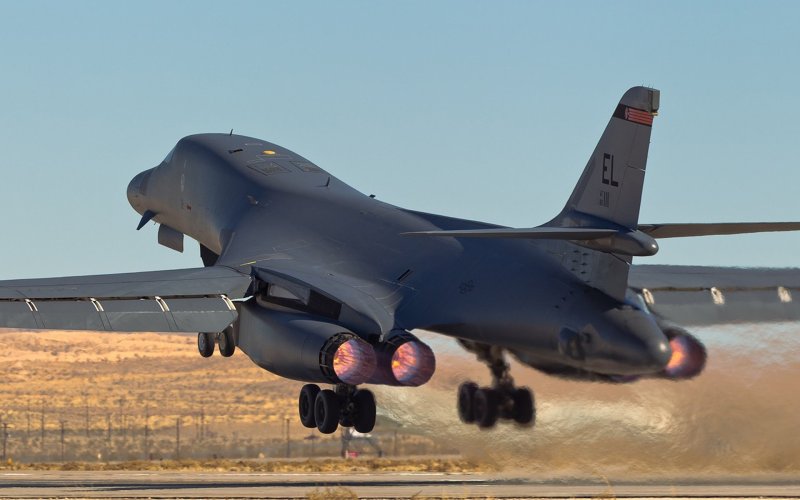 B1 Lancer