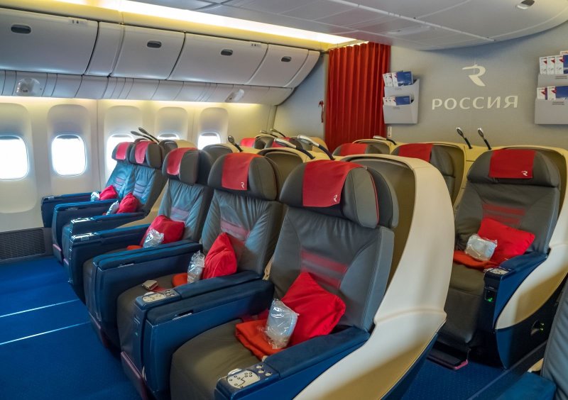 Кресла в бизнес классе Боинг 777