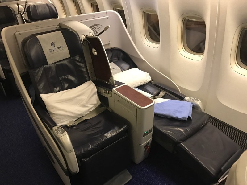 777-300 EGYPTAIR
