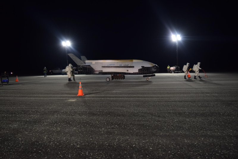 Мини шаттл ВВС США X 37 B
