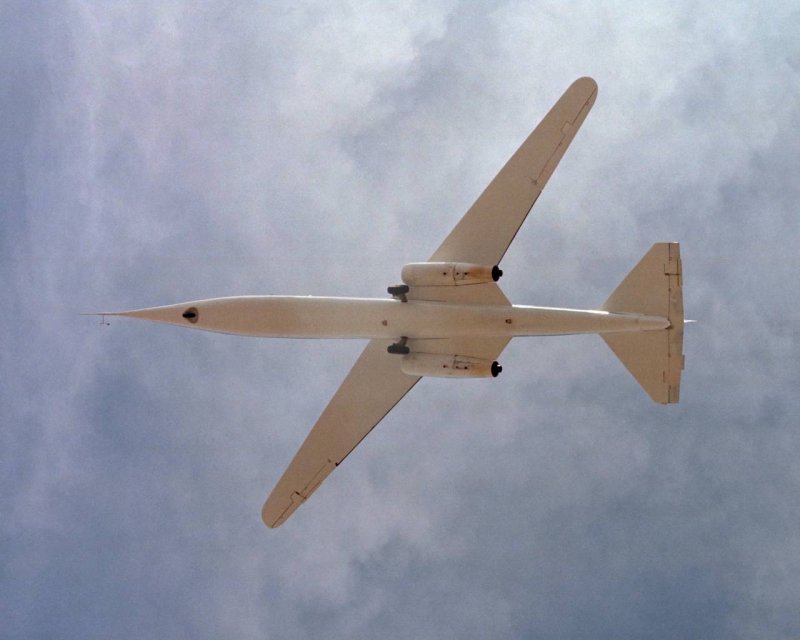 Ames-Dryden (ad)-1 модель