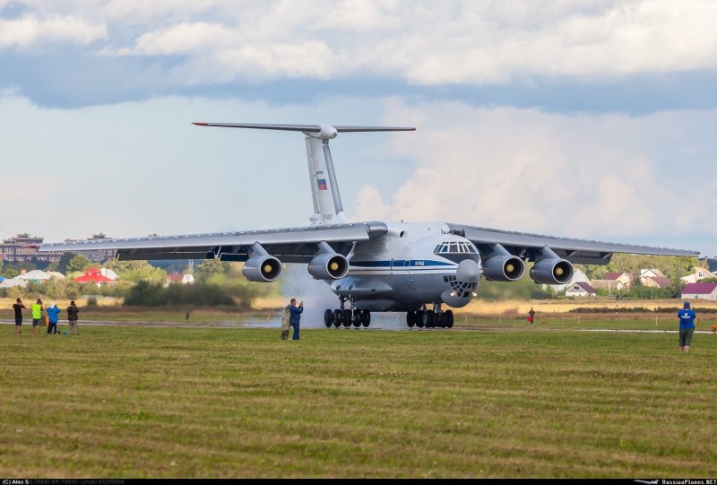 Ил-76 военно-транспортный самолёт Дягилево