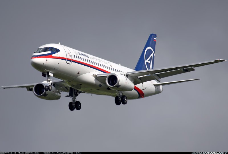 Sukhoi Superjet 100 (RRJ-95)