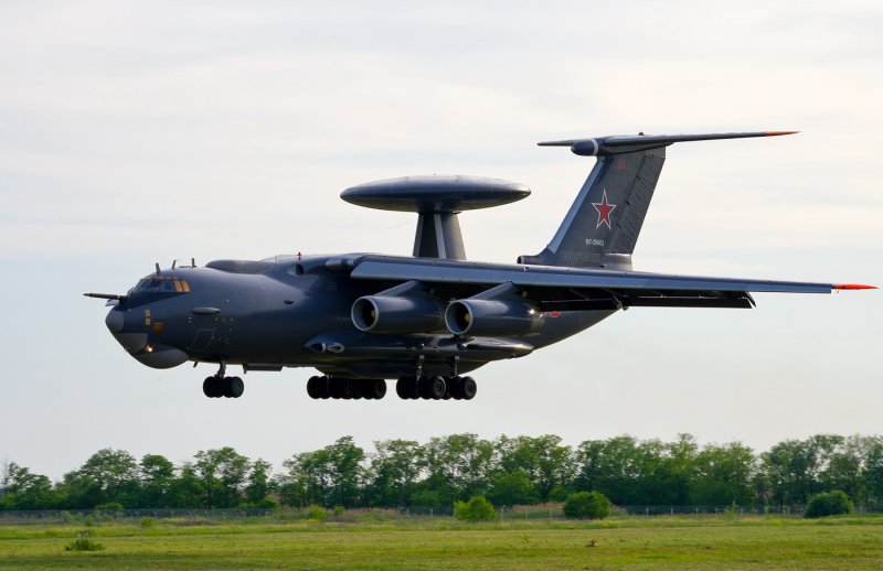 Самолет ДРЛО А-100