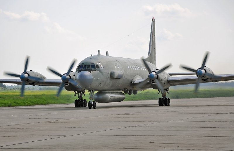 Самолет радиоэлектронной разведки ил-20