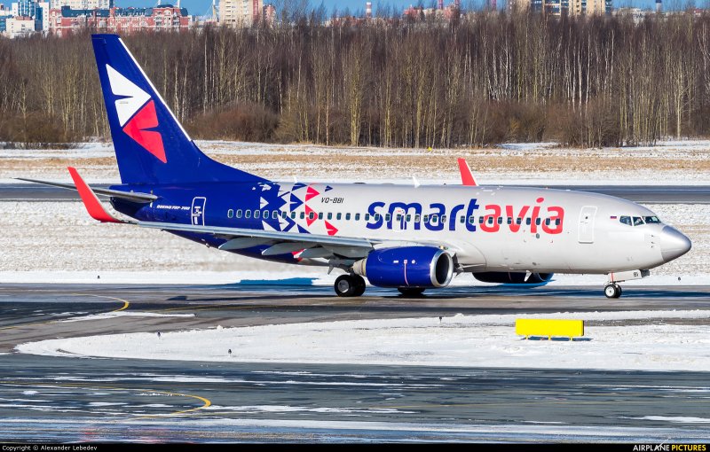 737-700 SMARTAVIA