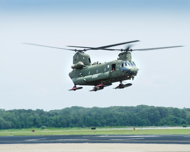 Chinook Ch-47 Red
