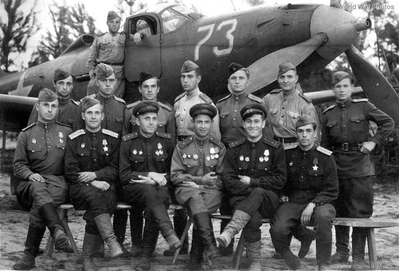 Лётчики 6 гвардейского авиаполка Алексеев.к.с