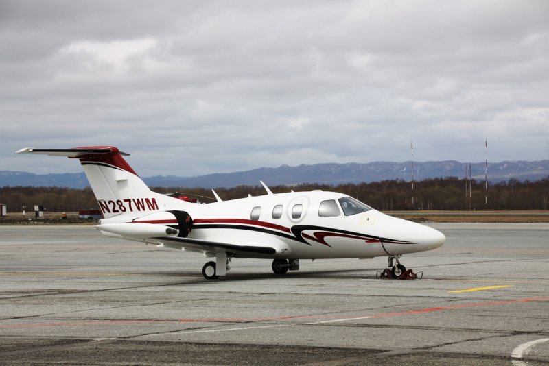 Eclipse 500 самолет