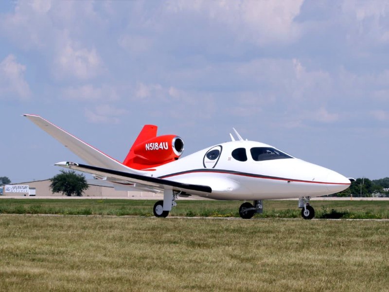 Самолет Eclipse 400 Jet