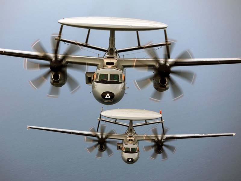 ДРЛО Grumman e-2 Hawkeye