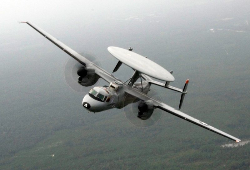 Самолеты e-2c Hawkeye