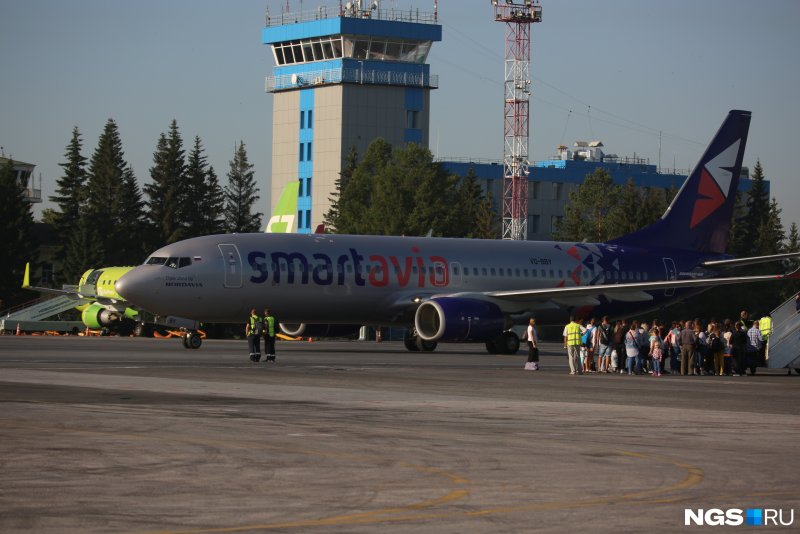 Boeing 737-800 SMARTAVIA