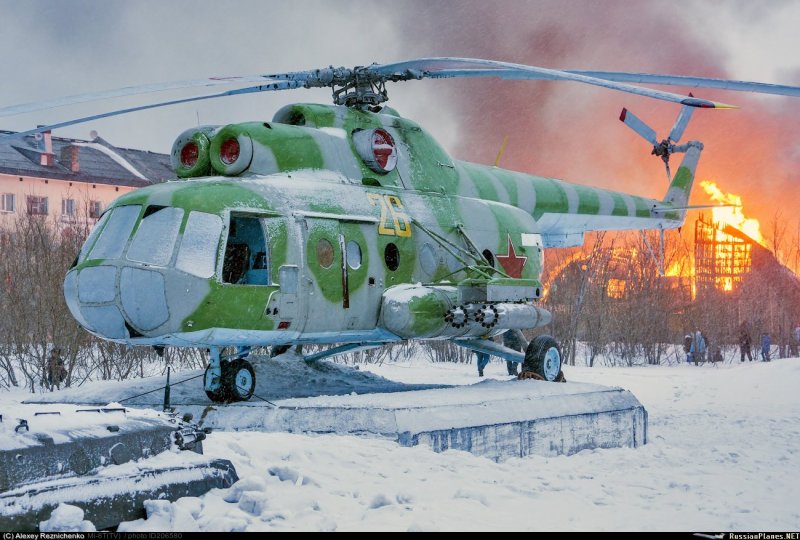 Памятник ми 8