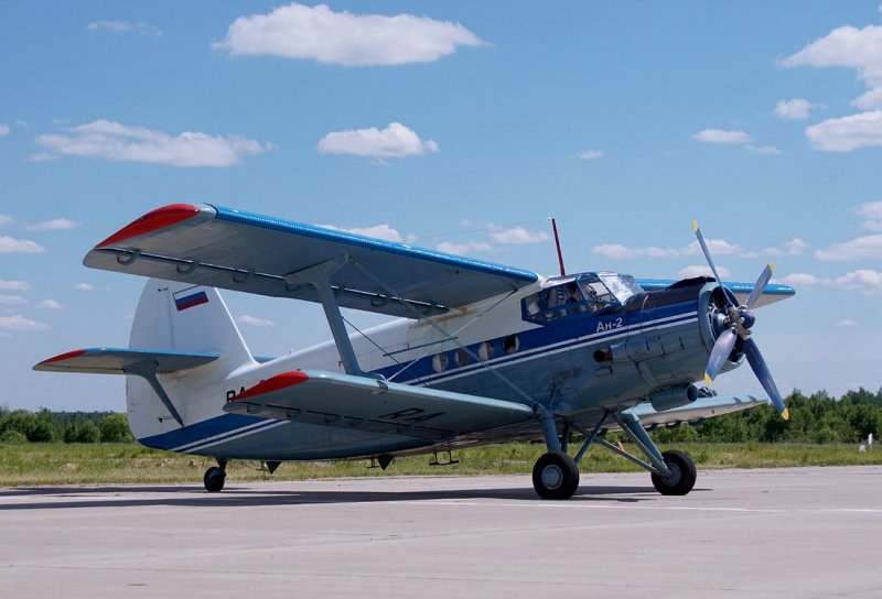 АН-2 пассажирский самолёт