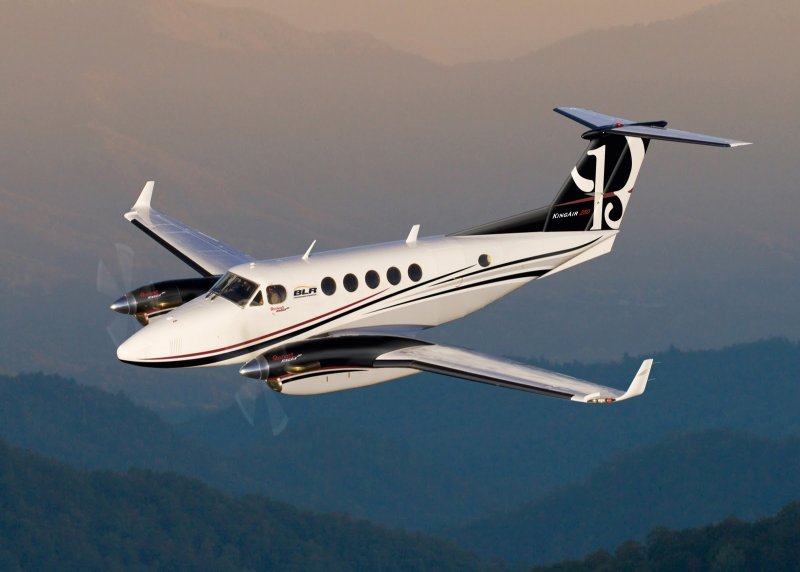 Самолет Beechcraft King Air b200