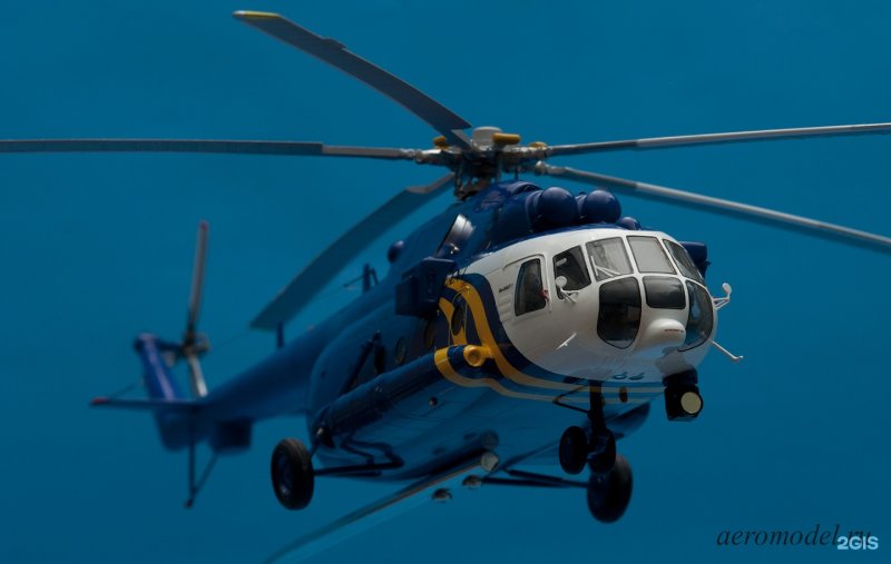 Модель вертолета ми-8
