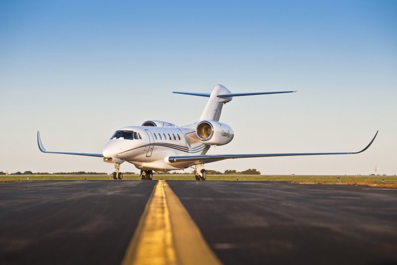 Самолет бизнес Джет Cessna