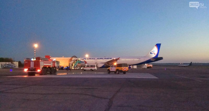 Самолет Ural Airlines Симферополь - Санкт Петербург
