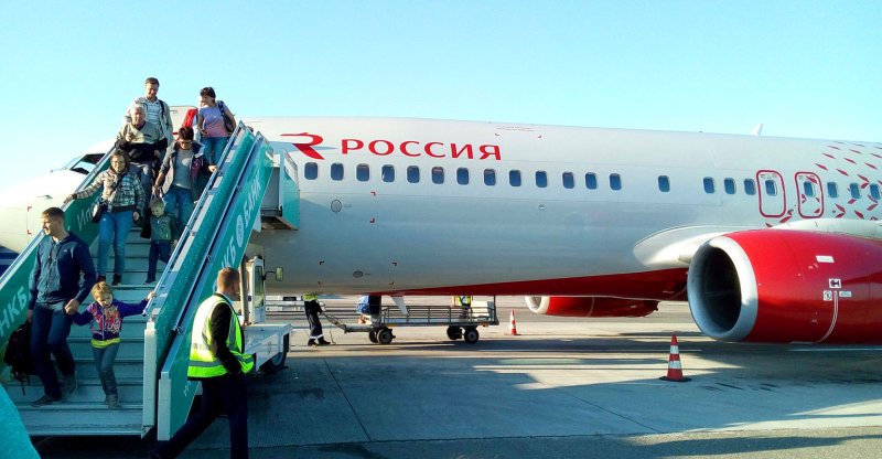 Самолёт из Петербурга в Крым