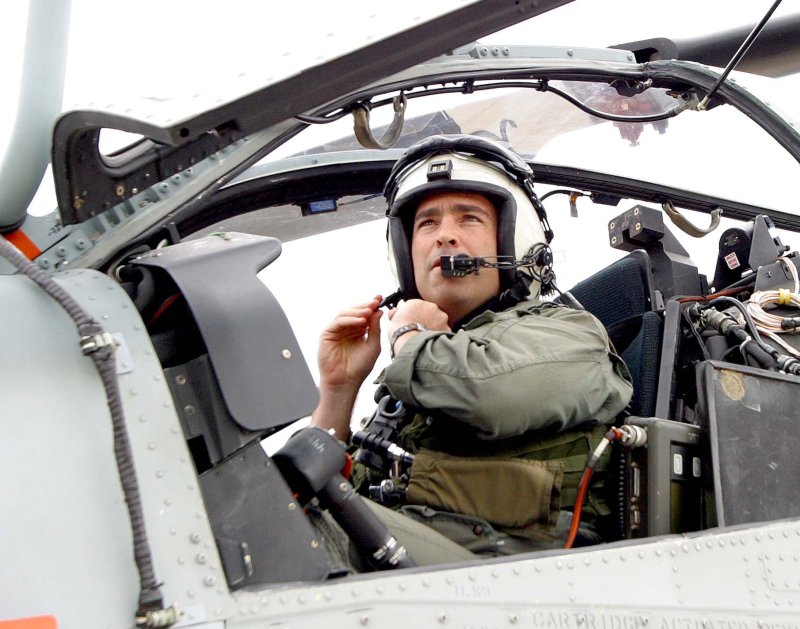 Ah-1z пилот