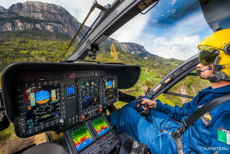 EC 145 d2 вертолет кабина