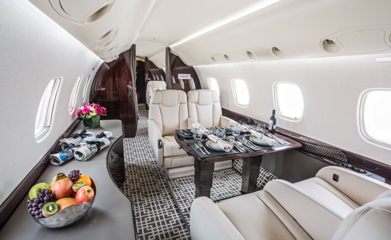 Самолет Embraer Legacy 650