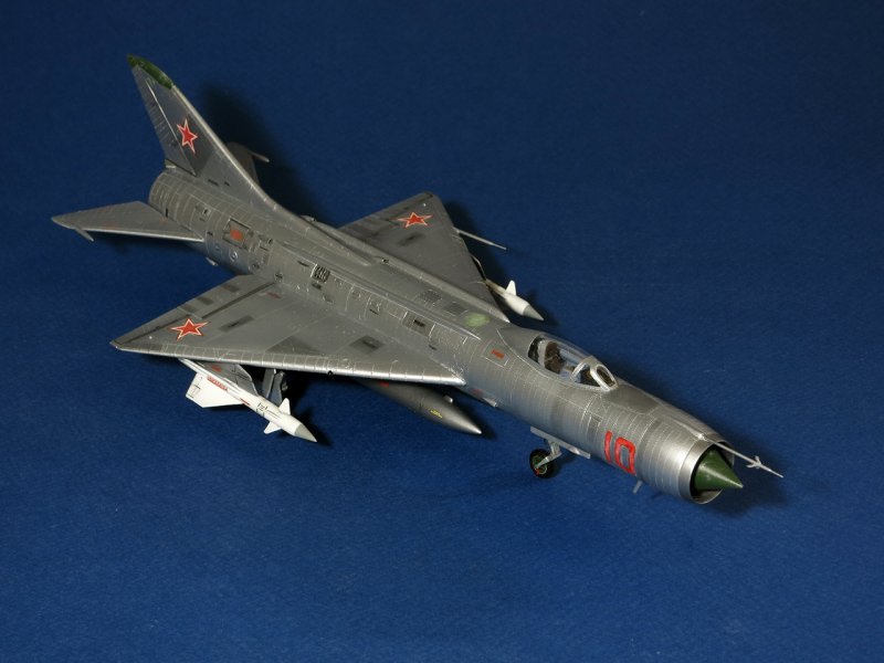 Модель самолета Су 9