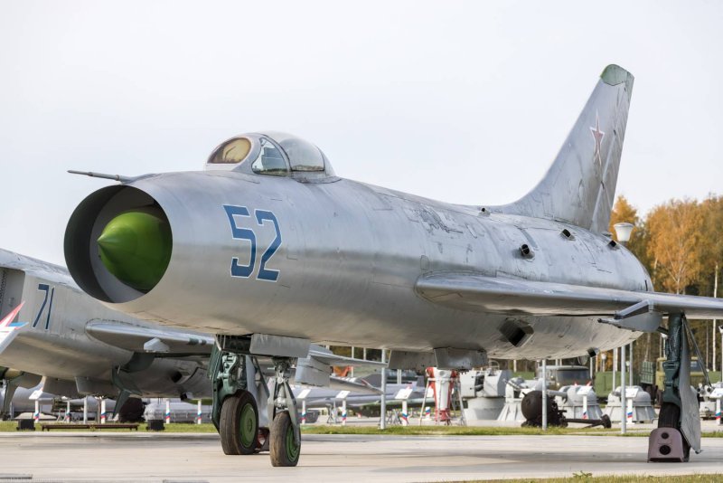 Су-9 самолет