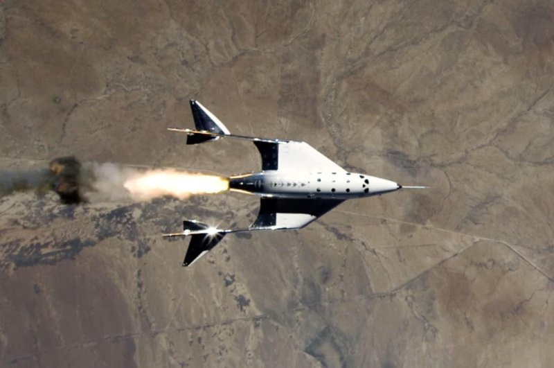 Virgin Galactic полет
