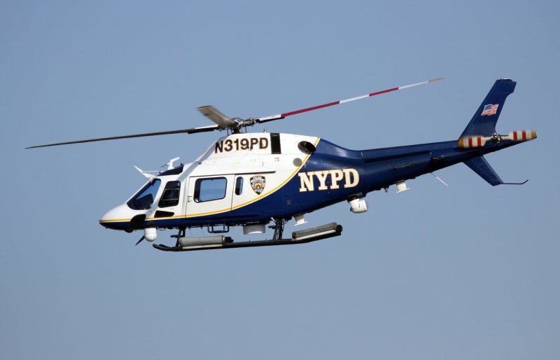 Полицейский вертолет NYPD