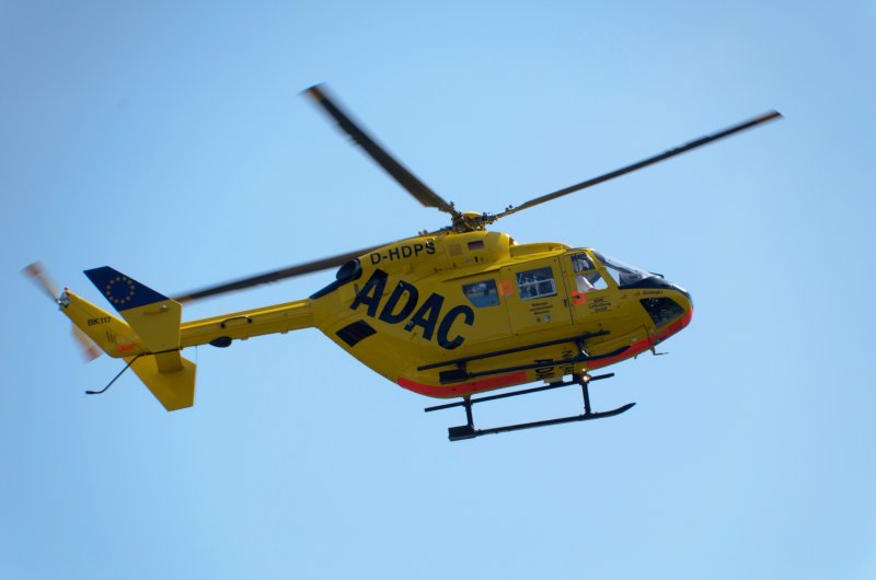 Вертолёт Bell 400