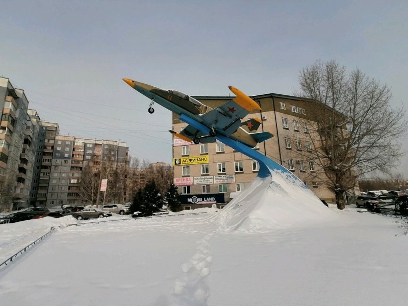 L-39 Albatros памятник
