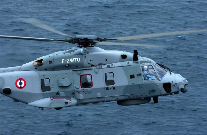 Испания вертолет NH-90