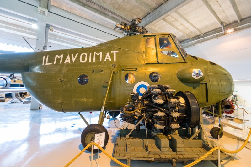 Ми-4 вертолёт двигатель