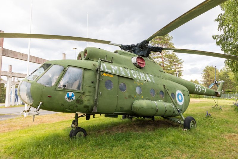 Транспортный вертолет ми-8