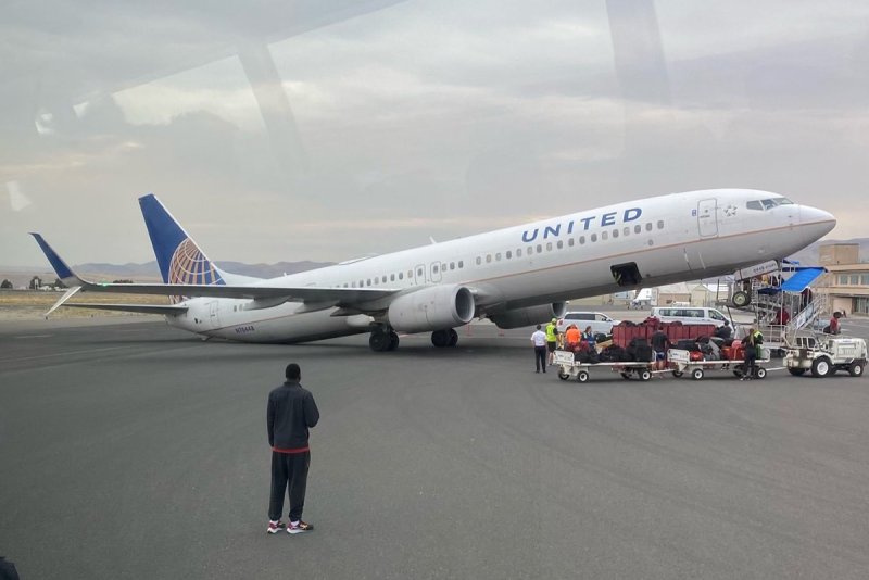Боинг 737-900